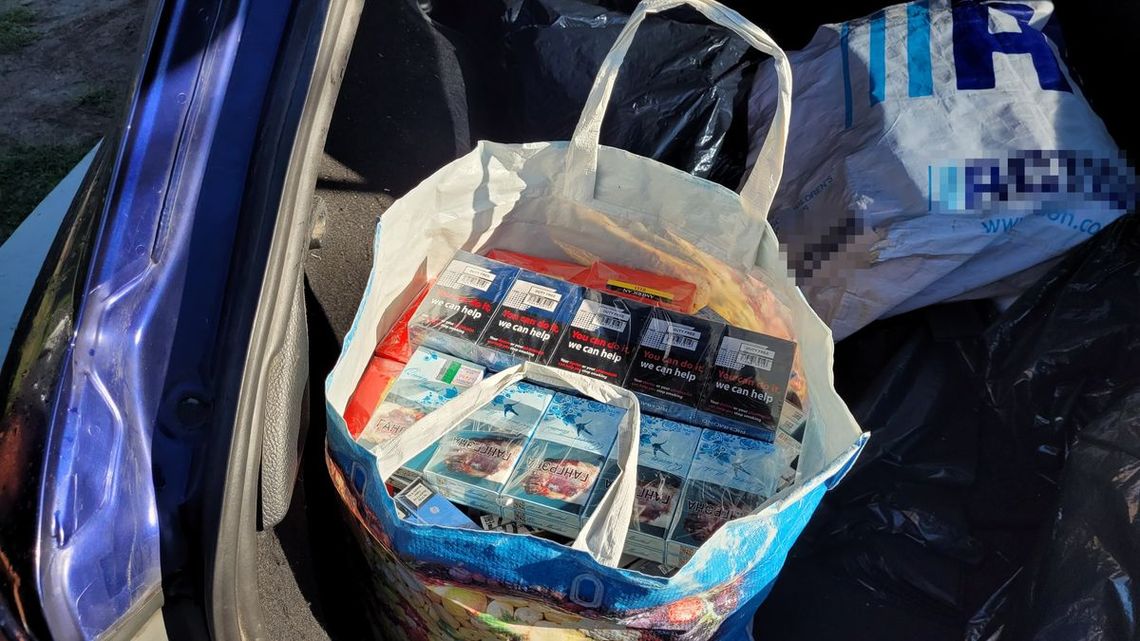 Nielegalne papierosy w pożyczonym aucie