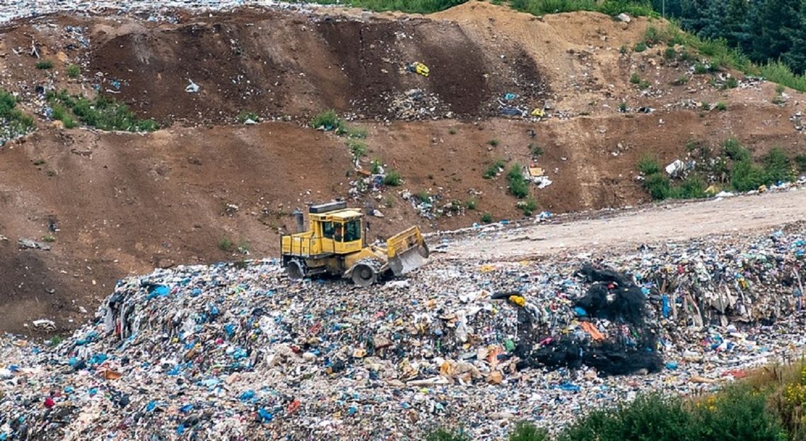 Nielegalne wysypiska w gminie. Mnożą się pytania, padają oskarżenia