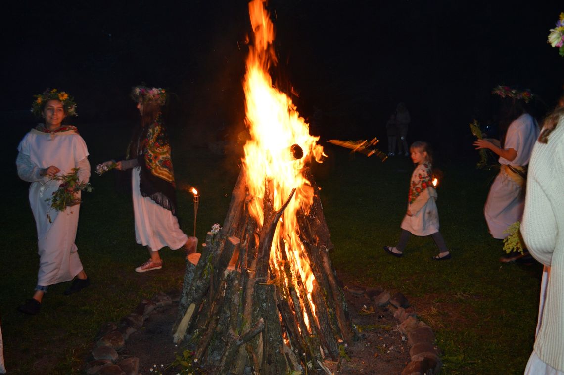 Noc Świętojańska u Kraszewskiego – magiczny wieczór w Romanowie