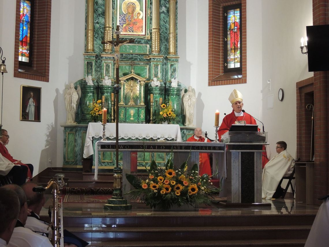 Odnowiony ołtarz i ogrodzenia cmentarzy? Starają się o pieniądze na renowację zabytków