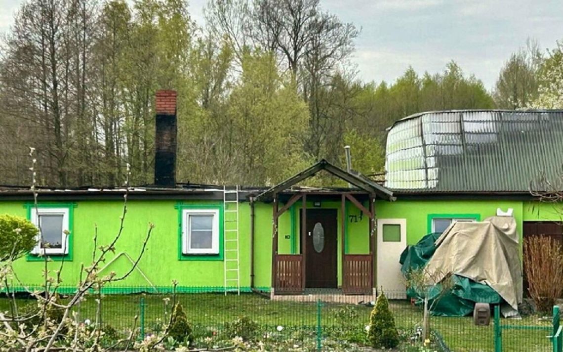 Ogień zabrał im dorobek życia. Sąsiedzi i gmina Siedliszcze jednoczą siły, by pomóc pani Krystynie i jej córce