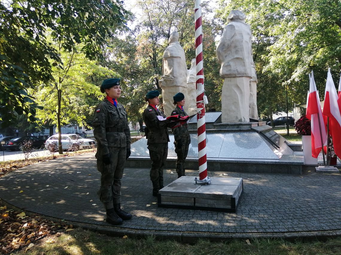 Pamięć o tamtych bohaterach chcemy nosić w sercach, ale kolejnych nie potrzebujemy