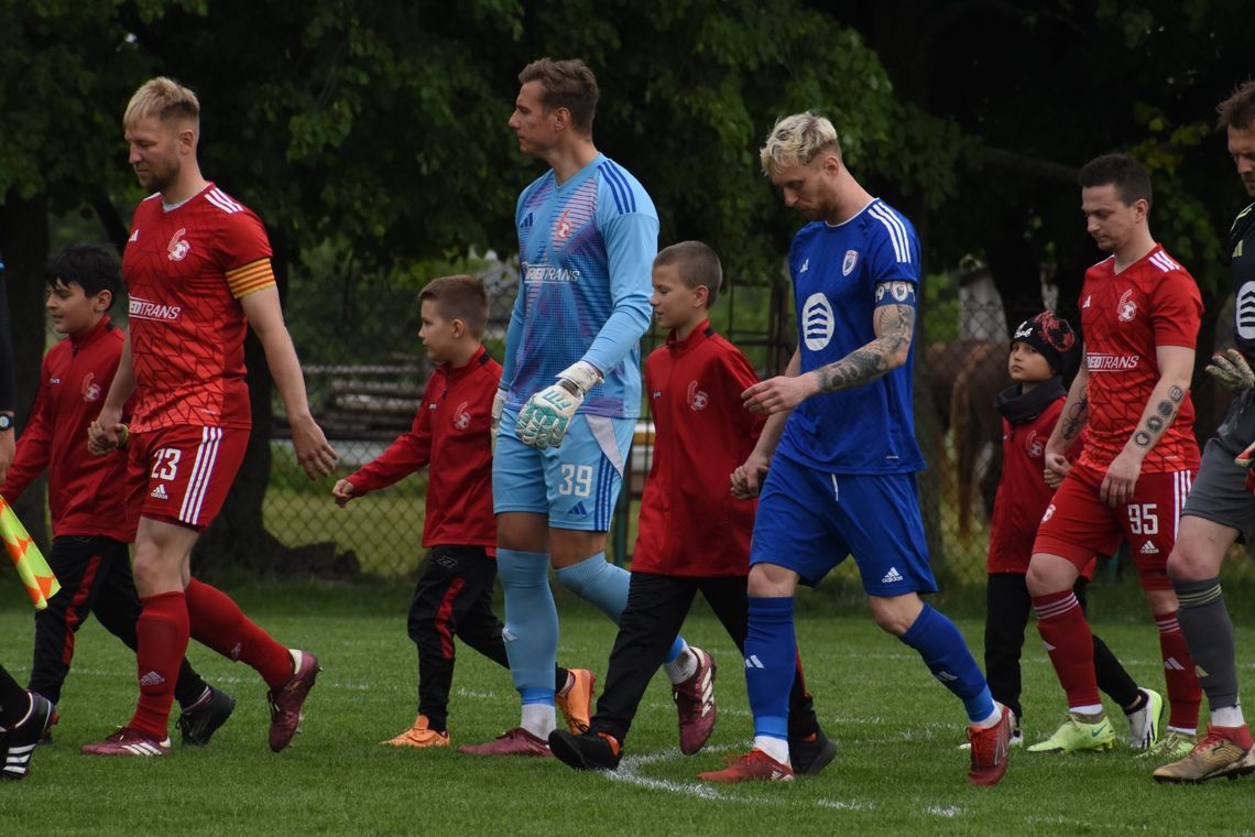 Pauzy i zagrożenia przed 28.kolejką bialskiej okręgówki