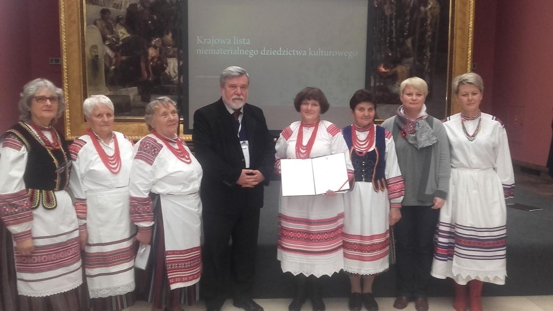 Perebory – tkane dziedzictwo nadbużańskiej tradycji walczy o przetrwanie Perebory – tkane dziedzictwo nadbużańskiej tradycji walczy o przetrwanie