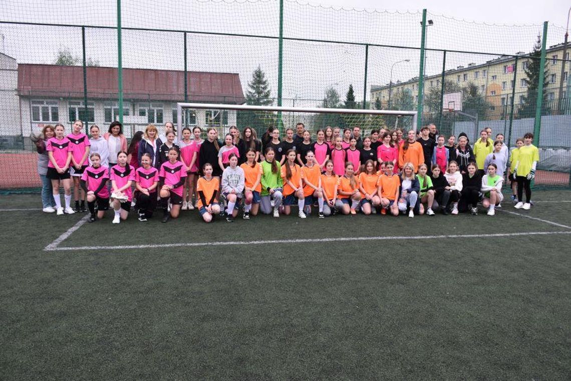 "Piątka" najlepsza w piłkę nożną w Białej Podlaskiej