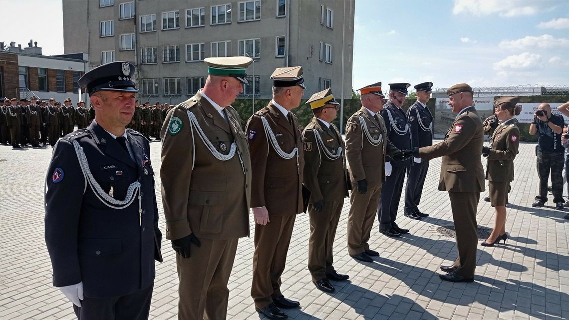 Pierwsze święto po powrocie wojska do Białej Podlaskiej Pierwsze święto po powrocie wojska do Białej Podlaskiej