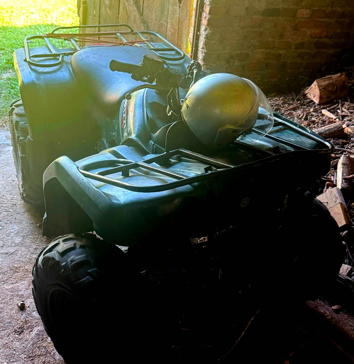 Pijany mężczyzna posadził 7-latka na quada. Quad uderzył w ścianę Pijany mężczyzna posadził 7-latka na quada. Quad uderzył w ścianę