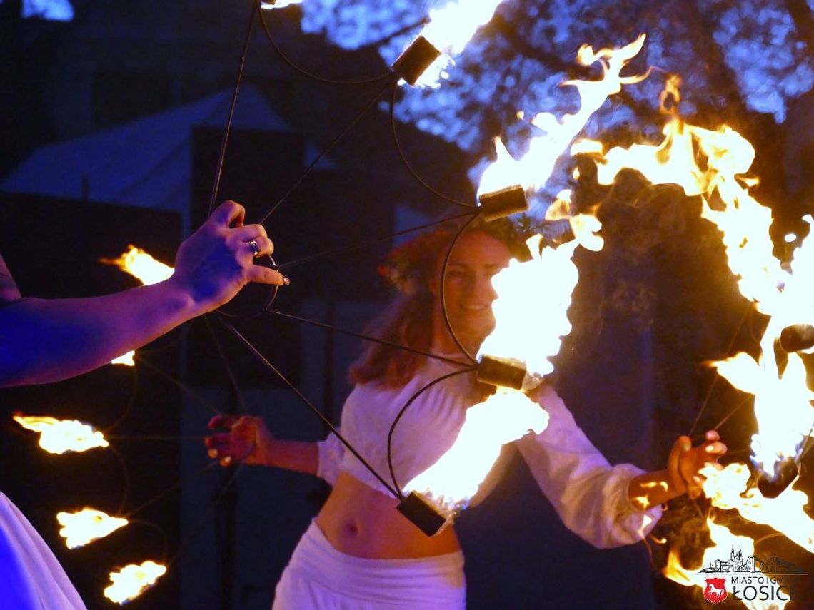 Piszczac. Dożynki z Teatrem Ognia Antidotum