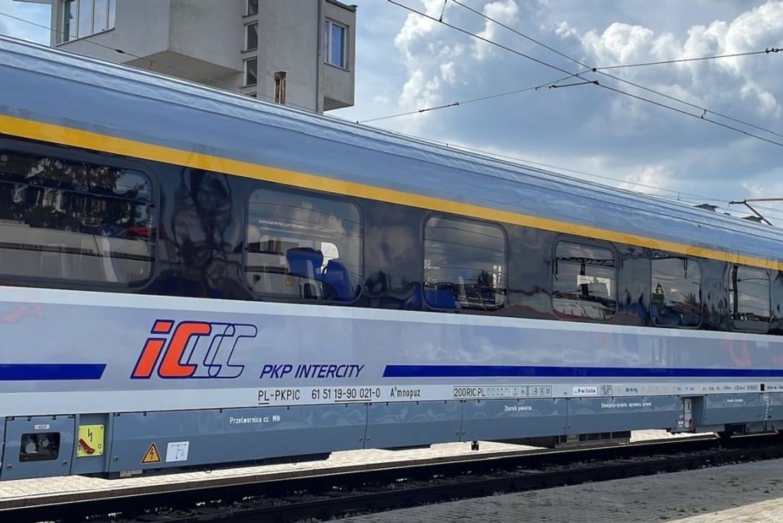 PKP Intercity zawiesza przesyłki konduktorskie. Reakcja na akty dywersji na torach PKP Intercity zawiesza przesyłki konduktorskie. Reakcja na akty dywersji na torach