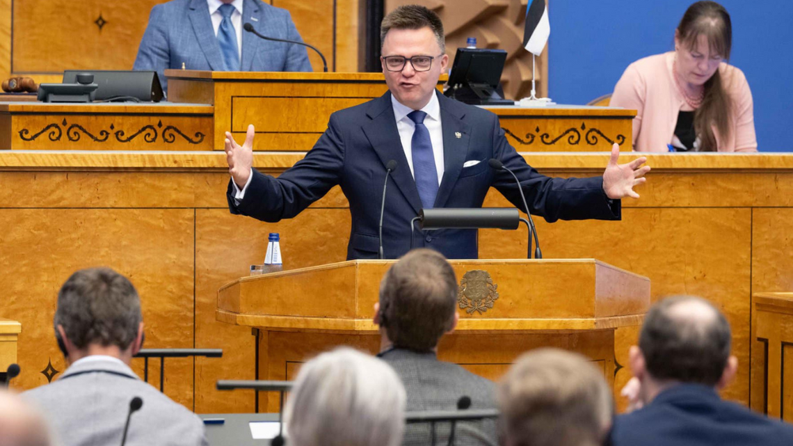 Polacy ostro ocenili Hołownię