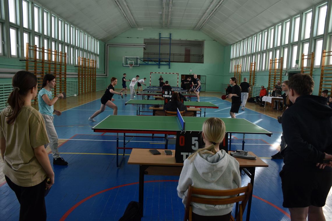 Półfinały wojewódzki drużynowego tenisa stołowego chłopców i dziewcząt – emocjonujące rozgrywki w Leśnej Podlaskiej