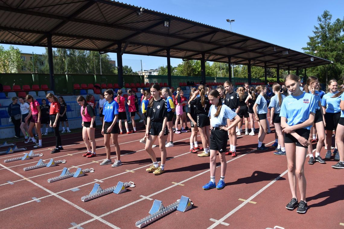 Półfinał wojewódzki w Czwórboju lekkoatletycznym – zwycięstwa zespołów SP 1 Łuków i SP 5 Biała Podlaska Półfinał wojewódzki w Czwórboju lekkoatletycznym – zwycięstwa zespołów SP 1 Łuków i SP 5 Biała Podlaska
