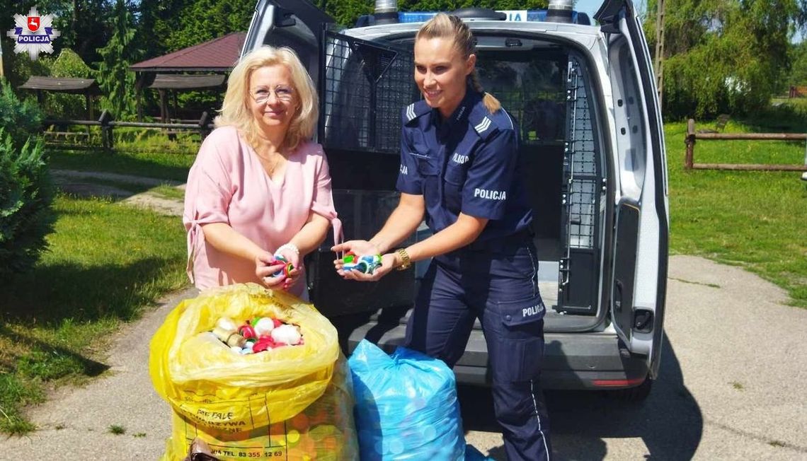 Policjanci i GOK pomogli Szymkowi. Chłopiec potrzebuje rehabilitacji