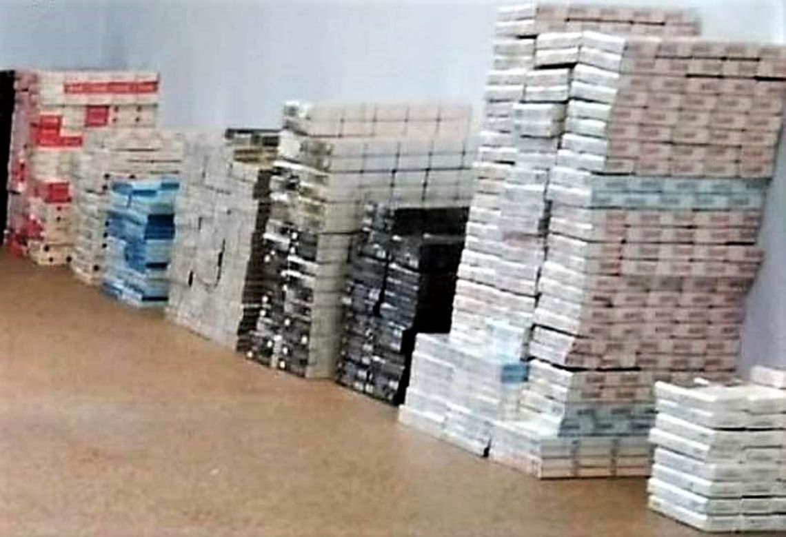 Policjanci zabezpieczyli tysiące paczek papierosów 