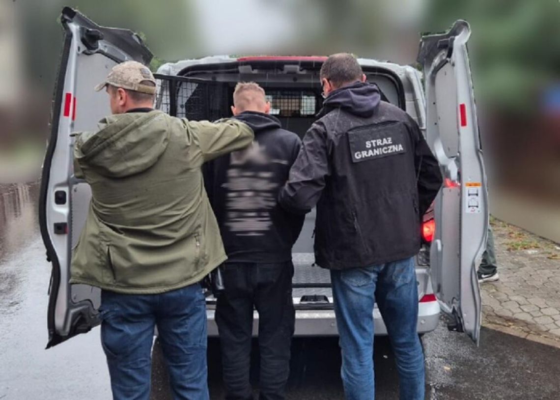 Pomagał nielegalnym migrantom przedostać się w głąb kraju