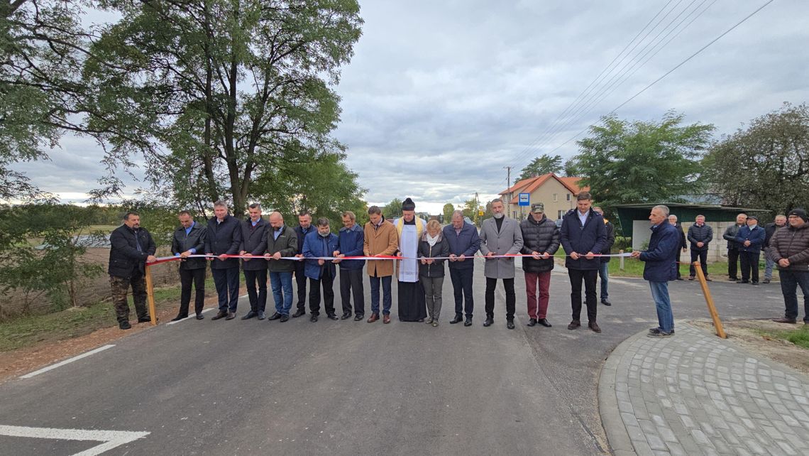 Łomazy. Ponad 13 milionów złotych na drogę [FILM, ZDJĘCIA]