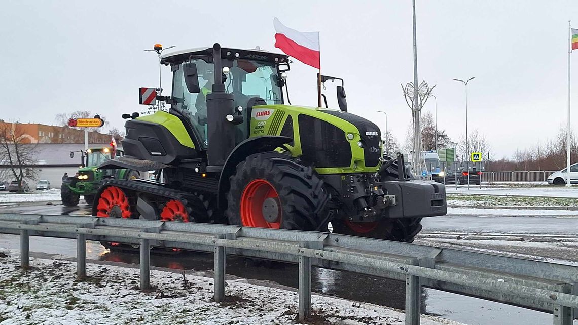 Ponad 60 traktorów wyjechało na nasze drogi. To był protest ostrzegawczy rolników [FILM]