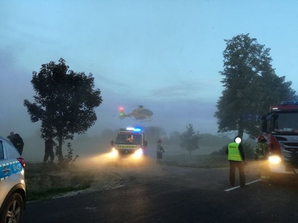 Powiat bialski: Auto wylądowało w rowie. Cztery osoby ranne