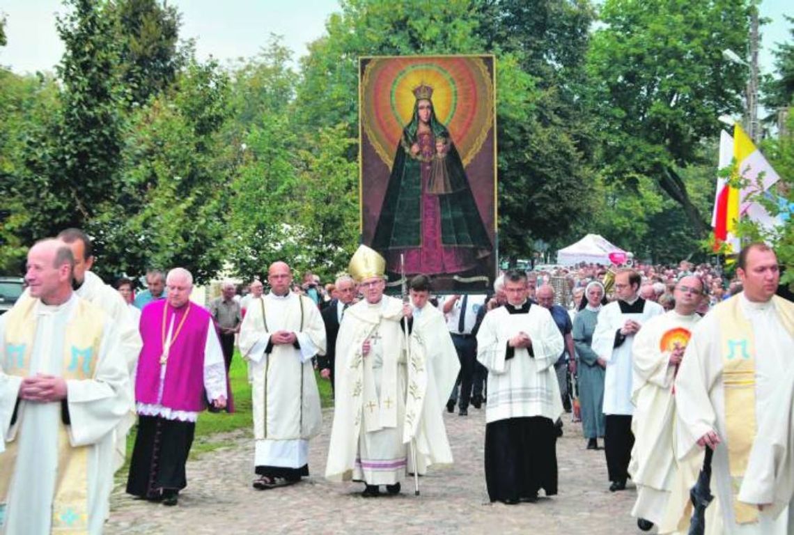 Powiat Bialski: Cudowna moc wizeruków Maryi przyciąga wiernych