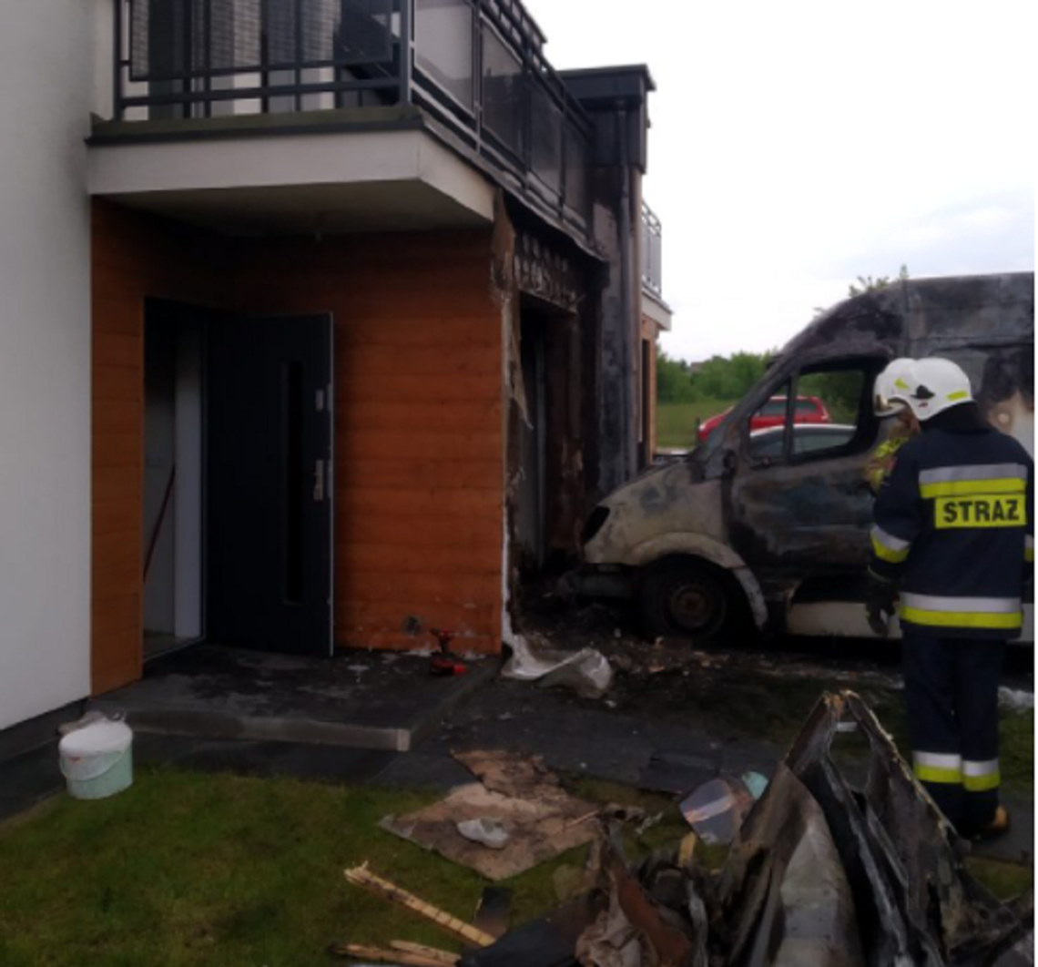 Powiat bialski: Spłonęło sześć samochodów