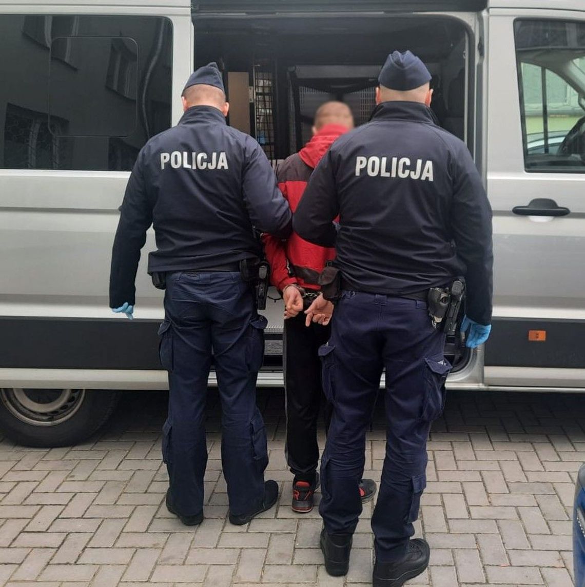 Powiat bialski. Zatrzymano dziesięć osób poszukiwany zatrzymany policja biała podlaska akcja