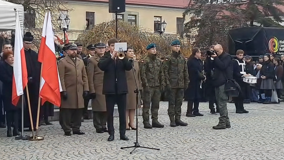hejnał Biała Podlaska Maciej Zieliński trąbka Święto Niepodległości muzyka trębacz uczeń