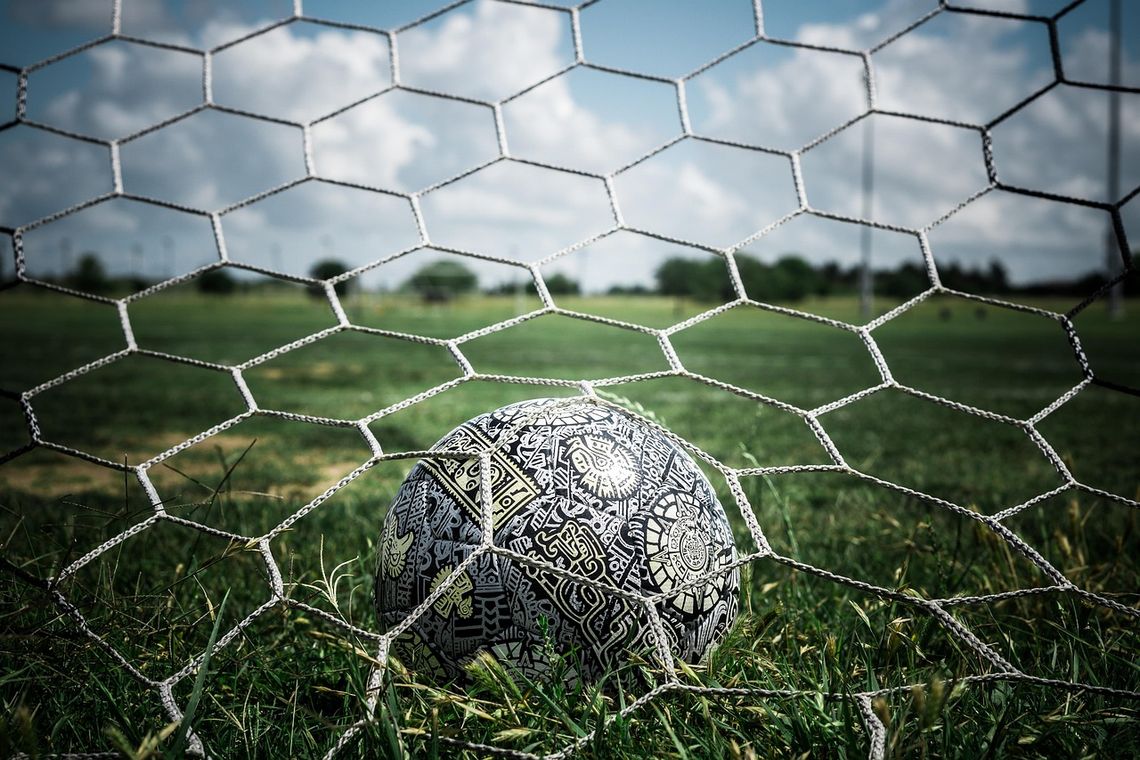 Radni pytają o Orlika. Gmina czeka na podpisanie umowy