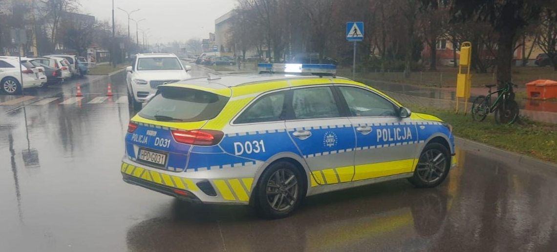 Radzyń Podlaski. 14-letni rowerzysta wjechał pod volvo potrącenie wyszyńskiego radzyń podlaski rowerzysta nastolatek dziecko volvo policja