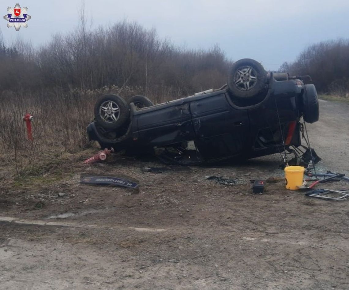 Radzyń Podlaski: Groźnie wyglądające zdarzenie. Samochód dachował