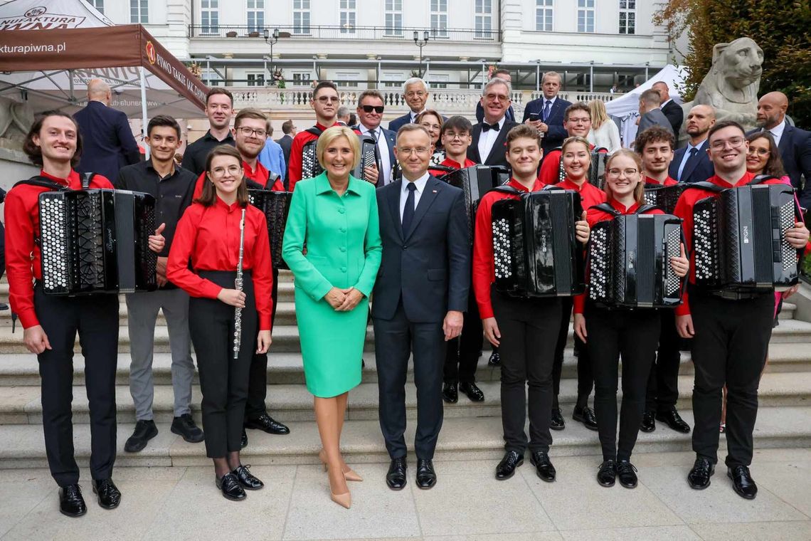 Radzyńska orkiestra zagrała prezydentowi. Arti Sentemo reprezentantem Lubelszczyzny