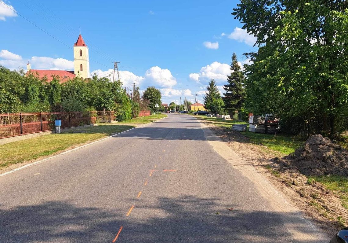 Remontują drogę i budują chodnik. Sprawdzamy gdzie