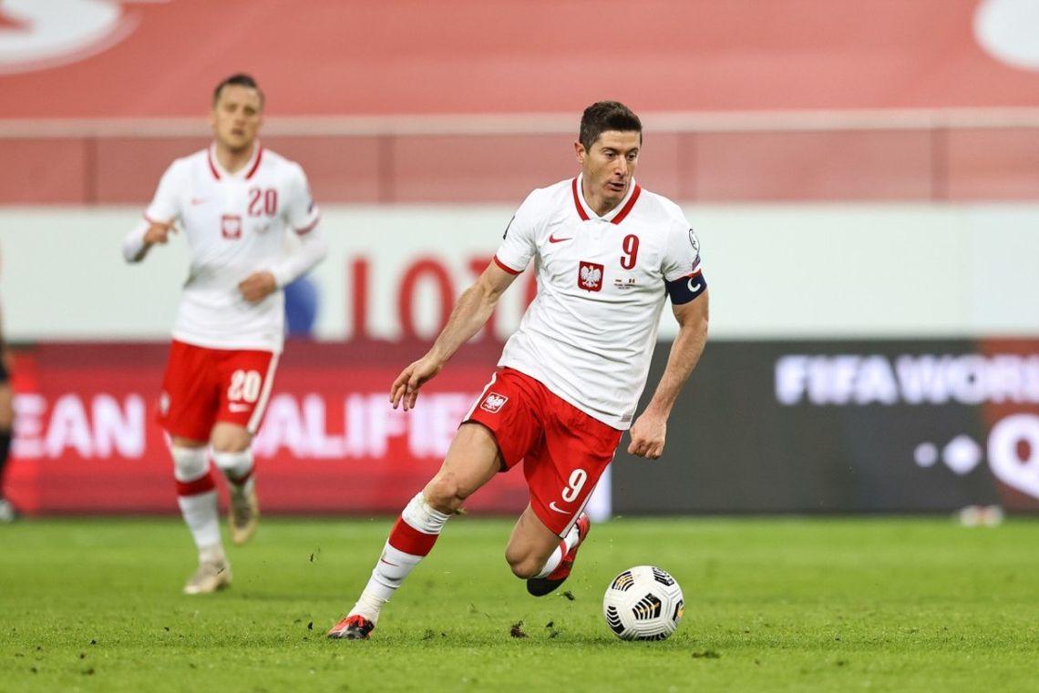 "Robert Lewandowski kończy karierę". Kibice zamarli