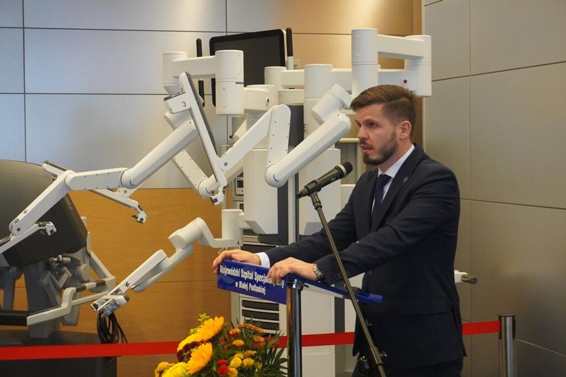 Robot da Vinci posłuży bialskim pacjentom [ZDJĘCIA]