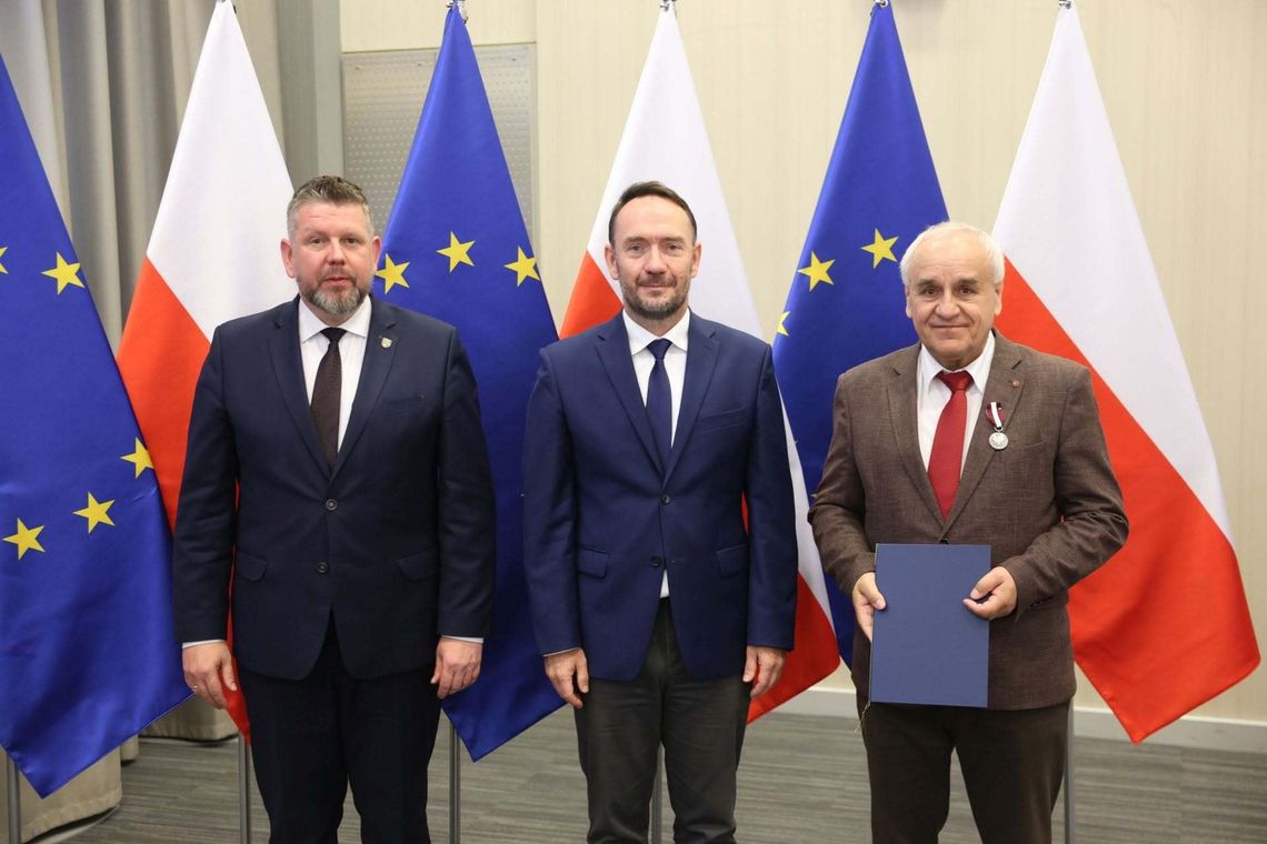 Rossosz. Kazimierz Weremkowicz z honorową odznaką Rossosz. Kazimierz Weremkowicz z honorową odznaką