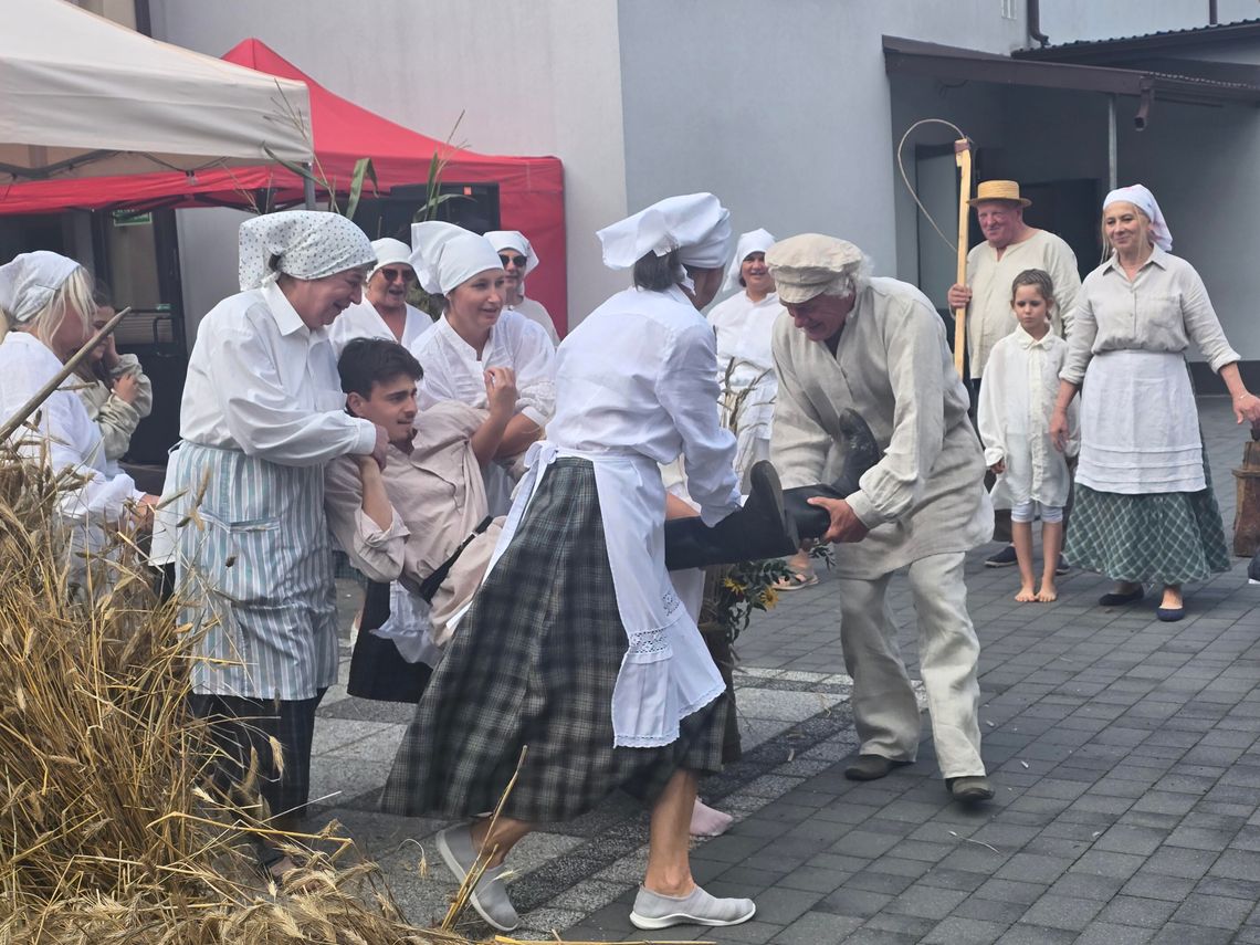 Rossosz. Podziękowali za tegoroczne plony [GALERIA ZDJĘĆ, FILMIK]