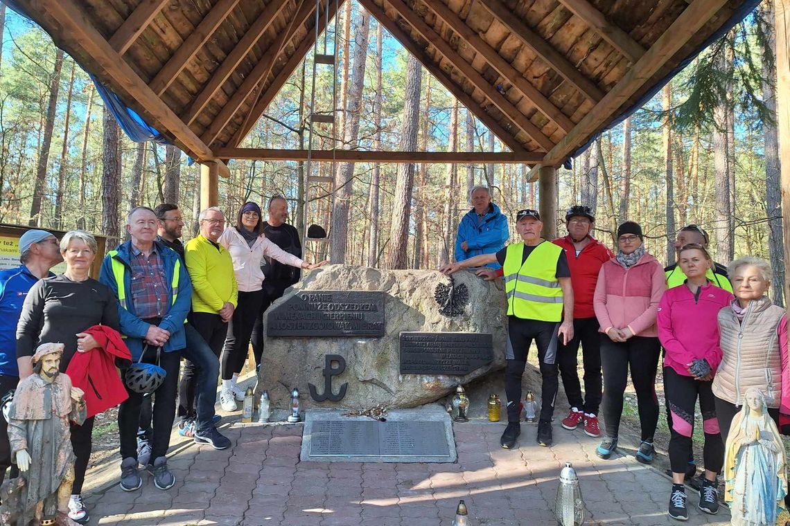 VI Rowerowy Rajd Katyński - Uroczysko Baran w Kąkolewnicy