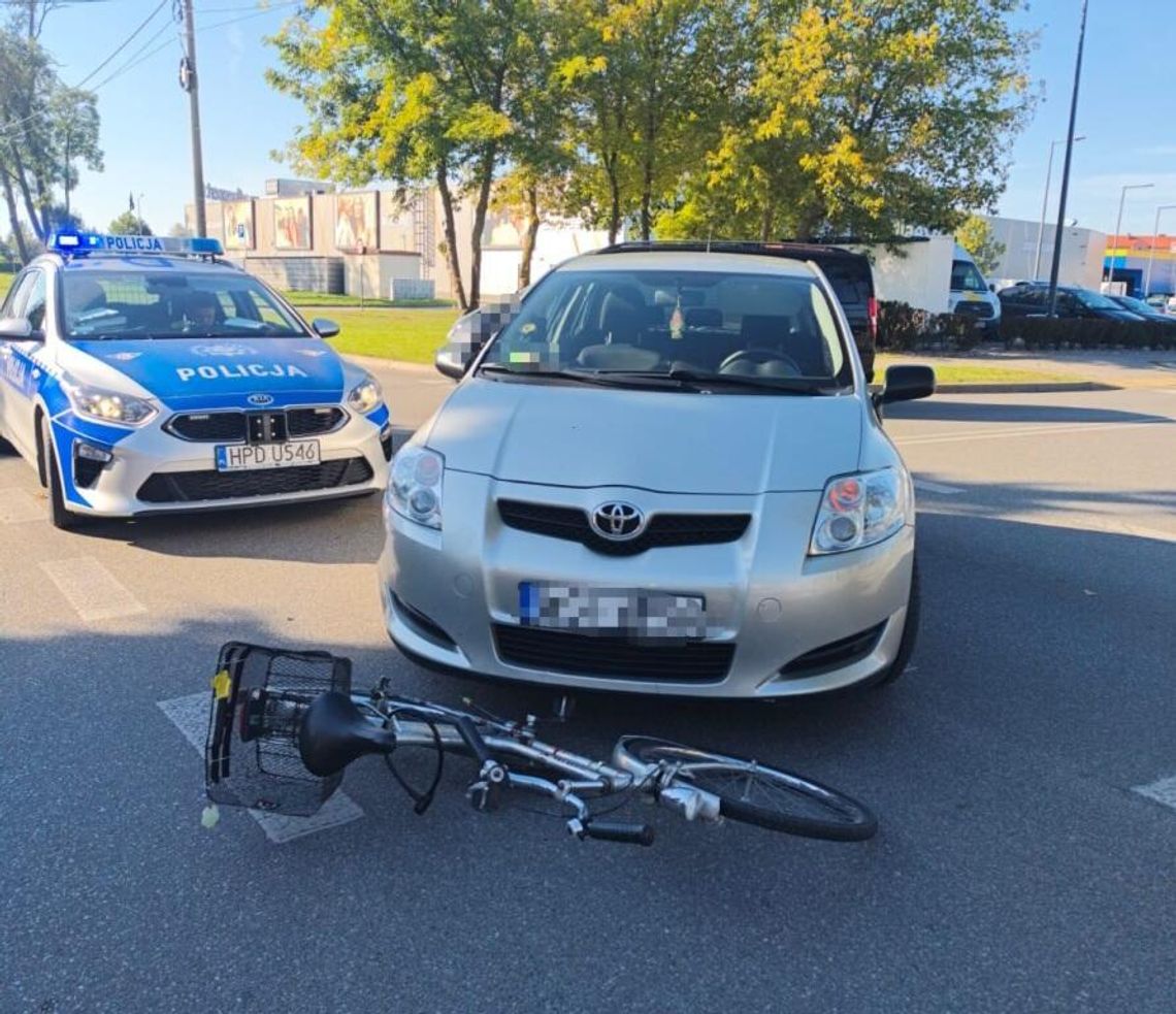 Rowerzystka trafiła do szpitala z urazem głowy Rowerzystka trafiła do szpitala z urazem głowy