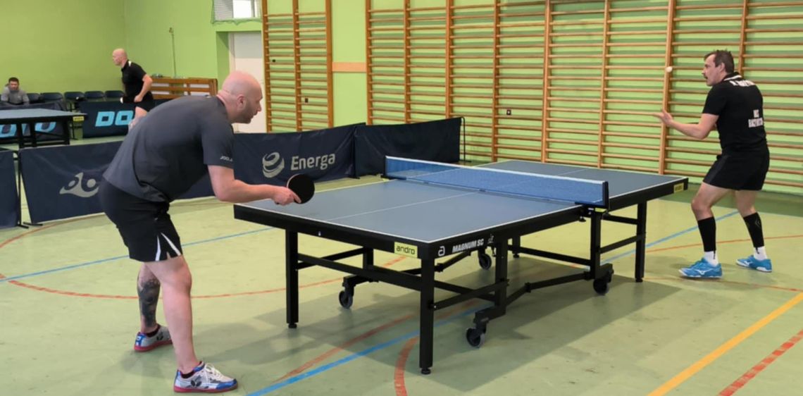 Rozgrywki tenisowe w nowym wystroju