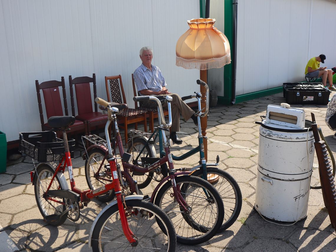 Rzeczy z duszą. Wyprzedaż garażowa w Białej Podlaskiej [GALERIA ZDJĘĆ]