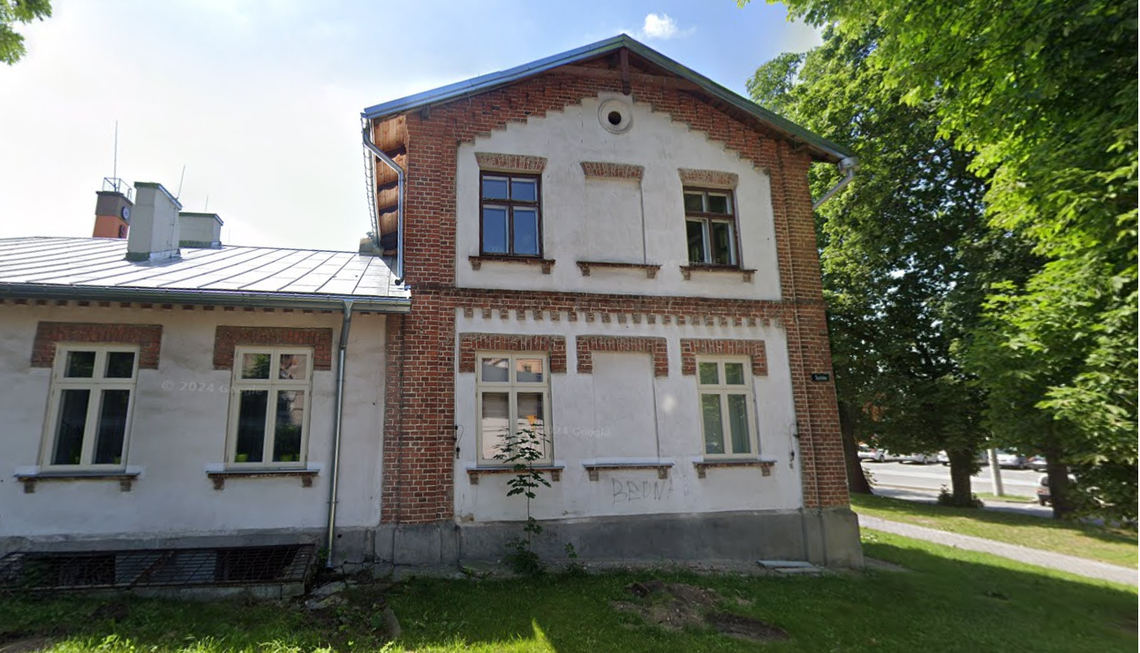 Wyremontują willę i założą zamki