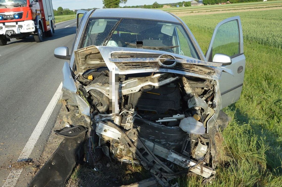 Sapiehów. Zjechała do rowu i dachowała Sapiehów. Zjechała do rowu i dachowała