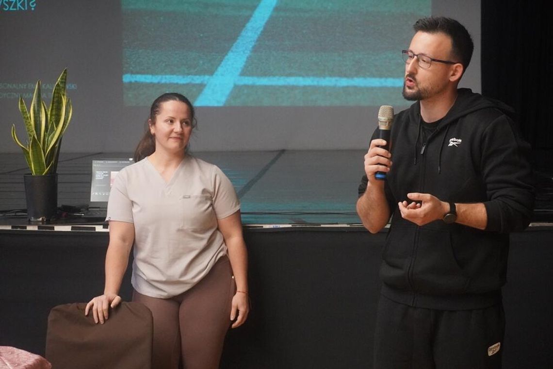 kobieta i mężczyzna, Biała Podlaska, listopad 2025