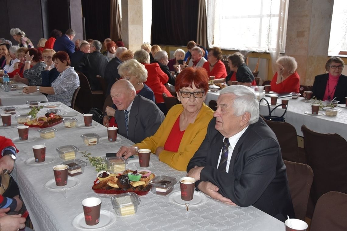 Seniorzy zapraszają na spotkanie noworoczne pt. ,,Hej kolęda , kolęda”