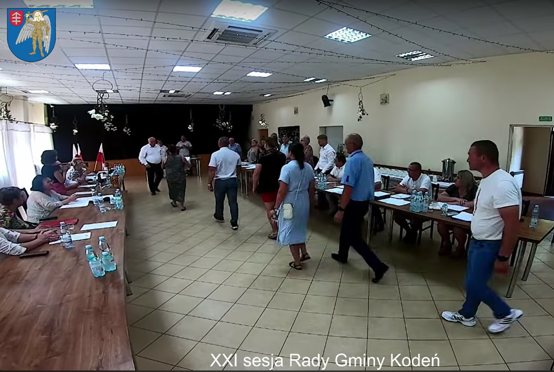 Sesja w Kodniu: mieszkańcy bronili miejsc pracy w Zielonych Fermach Wipasz Sesja w Kodniu: mieszkańcy bronili miejsc pracy w Zielonych Fermach Wipasz
