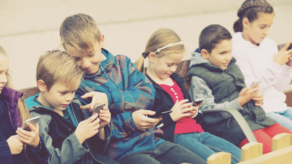 Social media dozwolone od lat 16