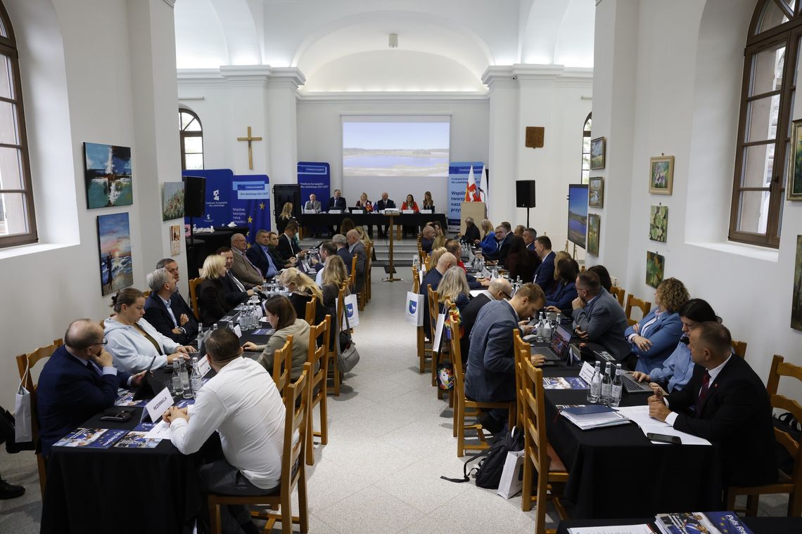 Środki unijne zmieniają powiat bialski. Komisja pod wrażeniem naszych inwestycji Środki unijne zmieniają powiat bialski. Komisja pod wrażeniem naszych inwestycji