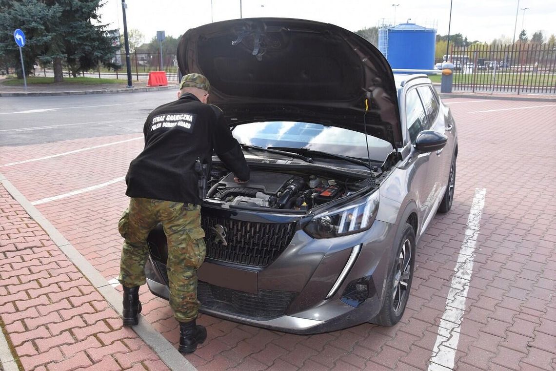 Straż Graniczna w Terespolu odzyskała kradzionego Peugeota