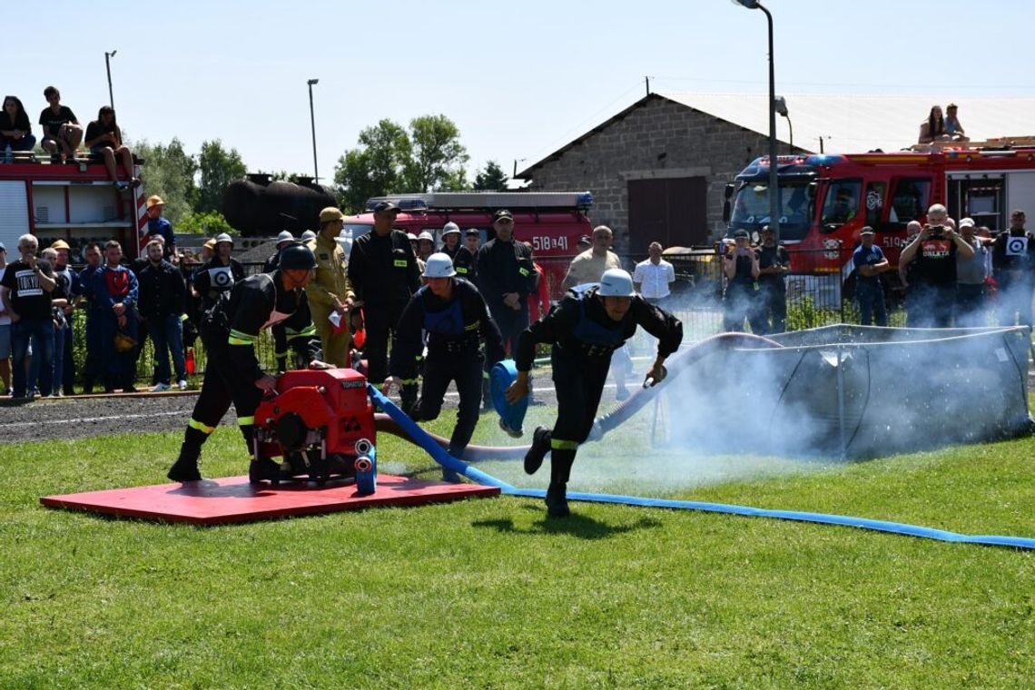 Powiat radzyński. Strażacy z Soból i strażaczki z Domaszewnicy najlepsi! [GALERIA ZDJĘĆ]