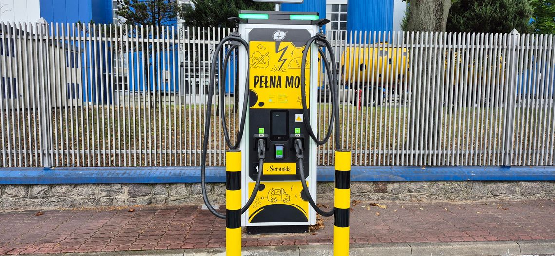 Szybkie ładowanie w barwach Serenady