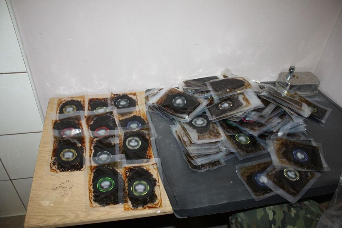 Terespol. Chcieli przemycić tytoń do fajki wodnej